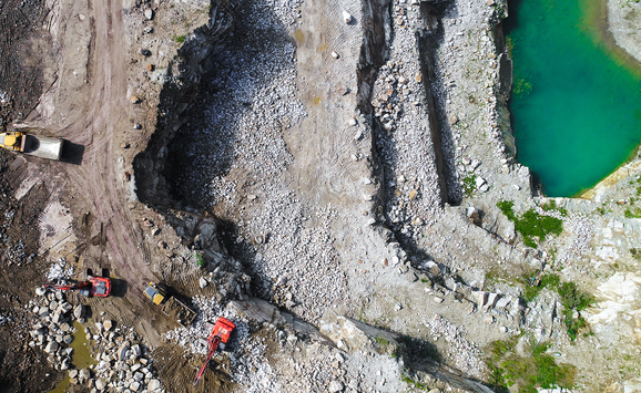 shutterstock_2043493019