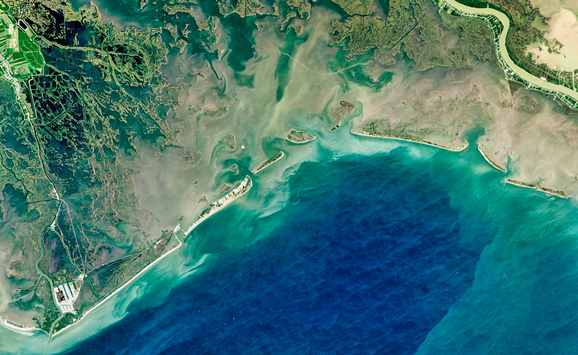 shutterstock_2414919265